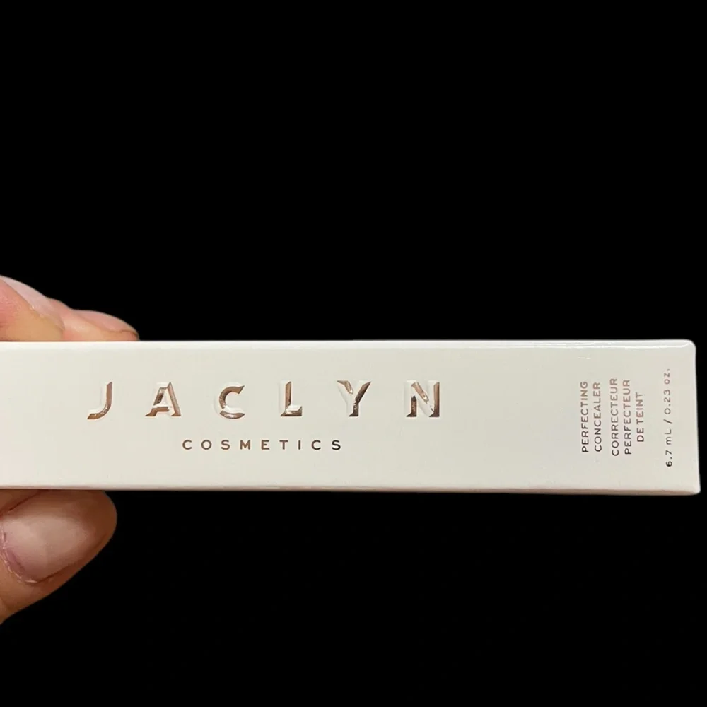 🌼💜NEW JACLYN COSMETICS CONCEALER. $15 Each or bundle with other cosmetics